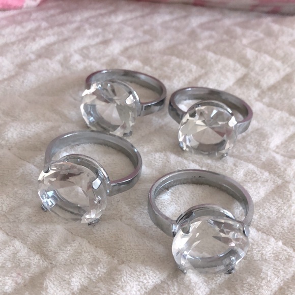 Diamond ring shape napkin holders - Picture 1 of 5